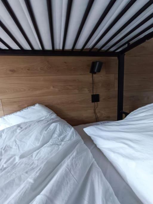 Maison Canadienne Dans La Foret Tourville-sur-Pont-Audemer エクステリア 写真
